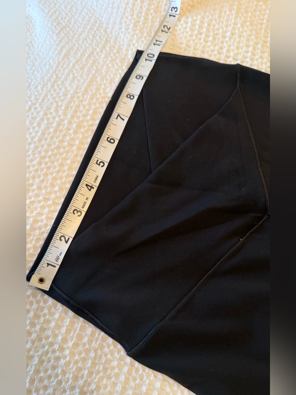 OFFLINE By Aerie Real Me High Waisted Crossover Flare Legging | Size = M - Picture 4 of 8